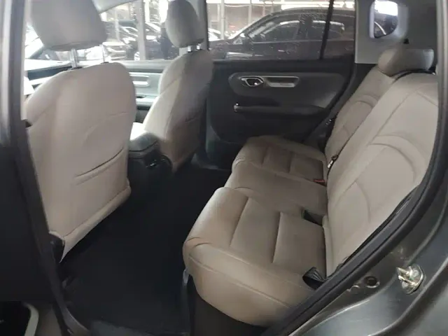 GAC Aion Y — Фото автомобиля 12