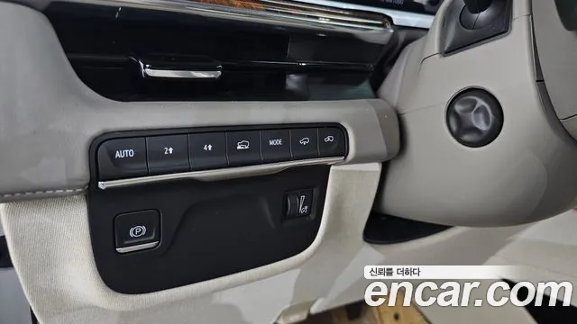 Cadillac Escalade Escalade 5 поколение — Фото автомобиля 29