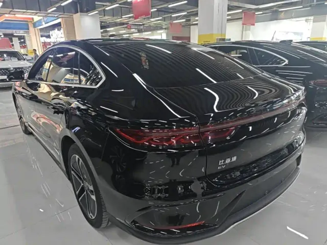BYD Han — Фото автомобиля 4