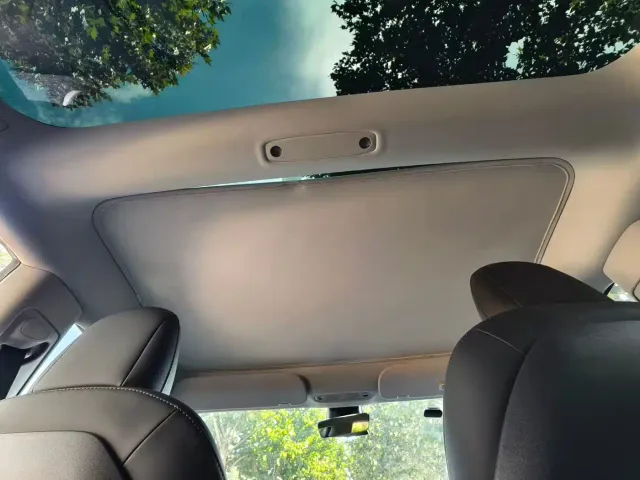 Tesla Model 3 — Фото автомобиля 6