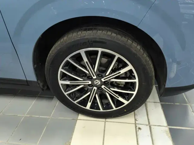 Leapmotor B10 — Фото автомобиля 6
