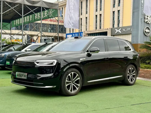 Фотография автомобиля — Aito M7