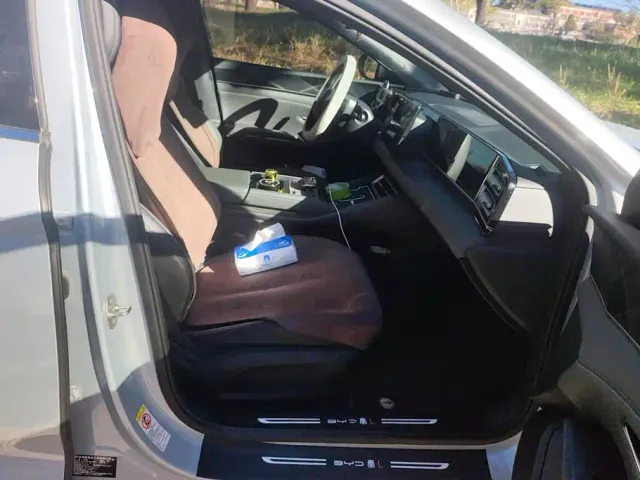 BYD Qin L — Фото автомобиля 8