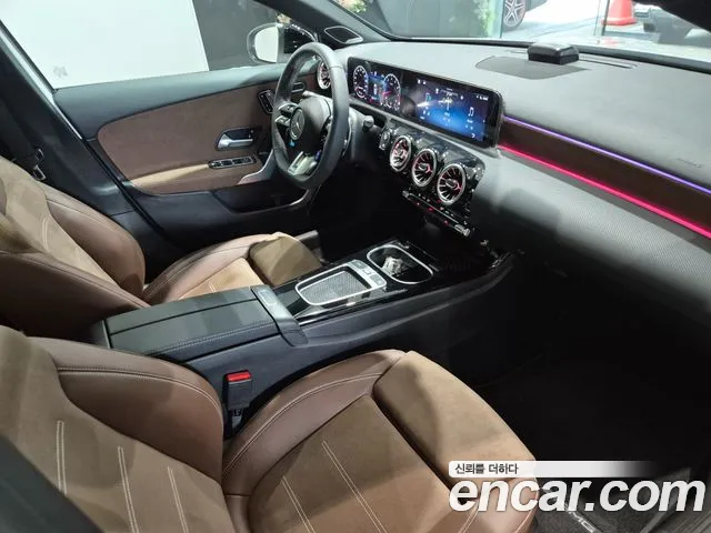 Mercedes-Benz A-Class W177 — Фото автомобиля 16