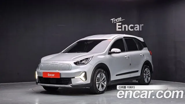 Фотография автомобиля — Kia Niro