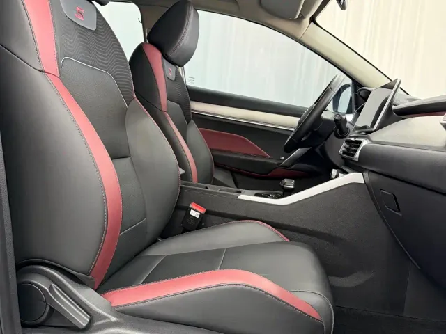 Geely Binyue — Фото автомобиля 11
