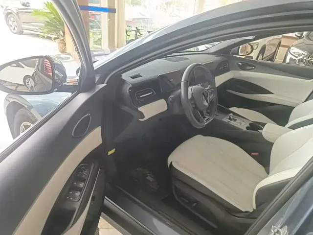 BYD Seal 06 — Фото автомобиля 11
