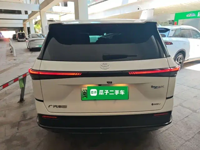 Toyota BoZhi 3X — Фото автомобиля 5
