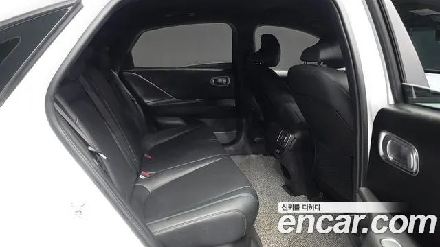 Hyundai Ioniq 6 — Фото автомобиля 18