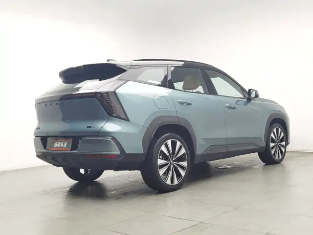 Geely Boyue L — Фото автомобиля 2