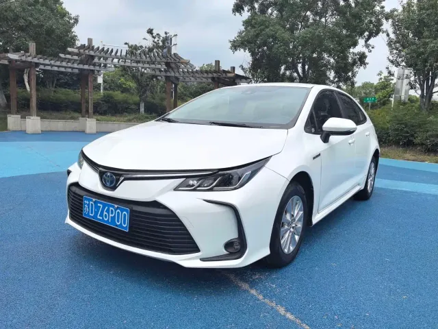 Фотография автомобиля — Toyota Corolla