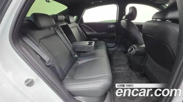 Hyundai Ioniq 6 — Фото автомобиля 28