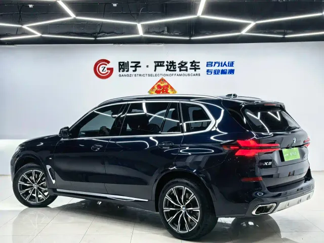 BMW X5 — Фото автомобиля 6
