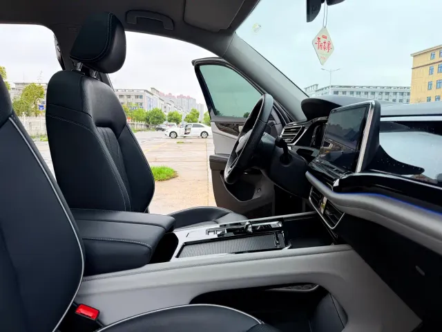Volkswagen Teramont 2022 330TSI 2WD Premium Luxury — Фото автомобиля 17
