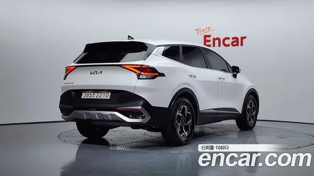 Kia Sportage Sportage 5-е поколение Бензин 1.6 турбо 2WD — Фото автомобиля 2