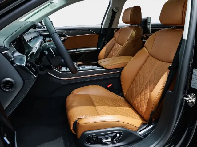 Audi A8 — Фото автомобиля 10