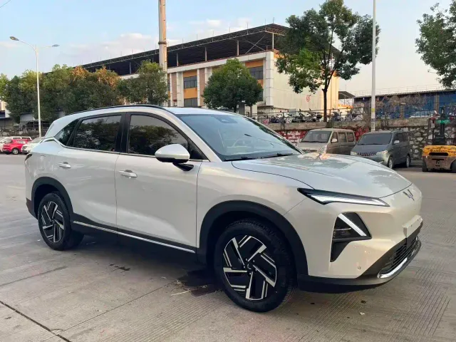 Wuling Starlight S — Фото автомобиля 3