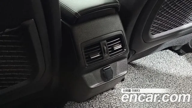 Renault-KoreaSamsung QM6 Новый QM6 2.0 LPe LE Signature 2WD — Фото автомобиля 20