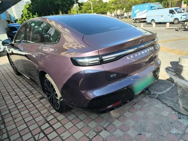 Leapmotor B01 — Фото автомобиля 4