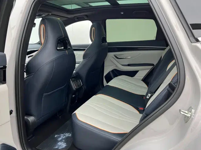 BYD Song PLUS — Фото автомобиля 7