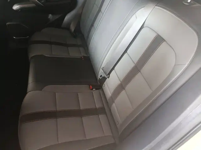 Geely Binyue — Фото автомобиля 16