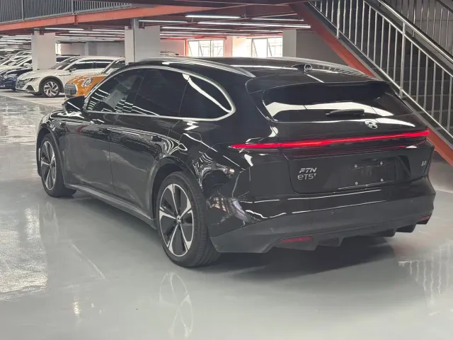 Nio ET5 Touring — Фото автомобиля 10