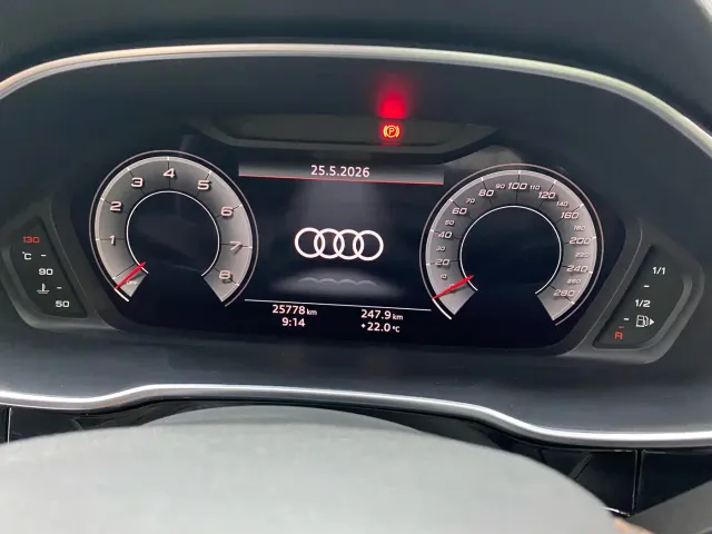 Audi Q3 — Фото автомобиля 14