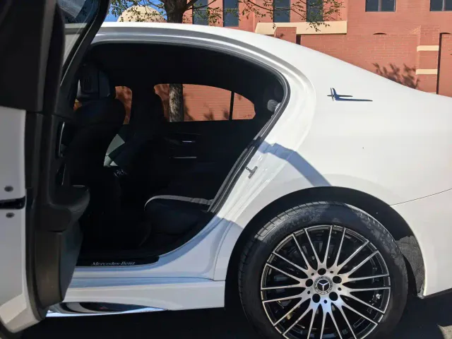 Mercedes-Benz C-Class — Фото автомобиля 13