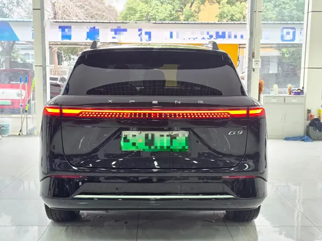 Xpeng G9 — Фото автомобиля 5