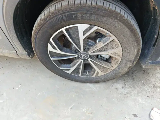 BYD Song Pro — Фото автомобиля 25
