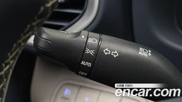 Hyundai Venue — Фото автомобиля 16
