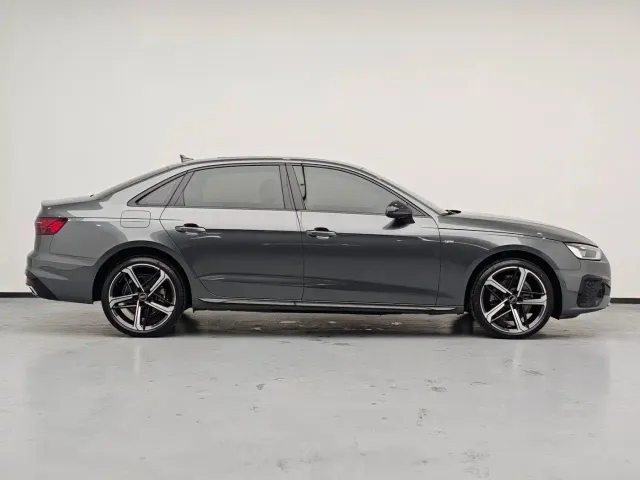 Audi A4L — Фото автомобиля 18