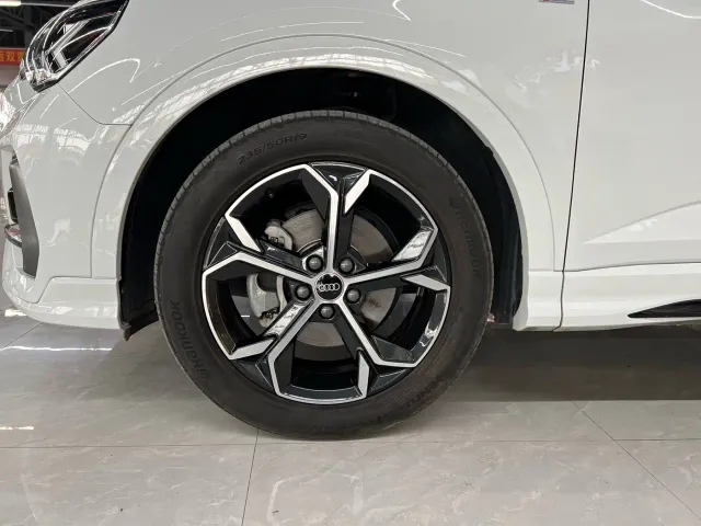 Audi Q3 Sportback — Фото автомобиля 17