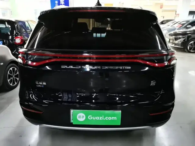 BYD Tang — Фото автомобиля 5