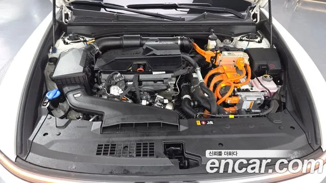 Hyundai Grandeur GN7 — Фото автомобиля 9