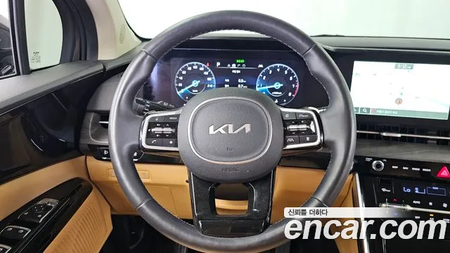 Kia Carnival Generation 4 — Фото автомобиля 13