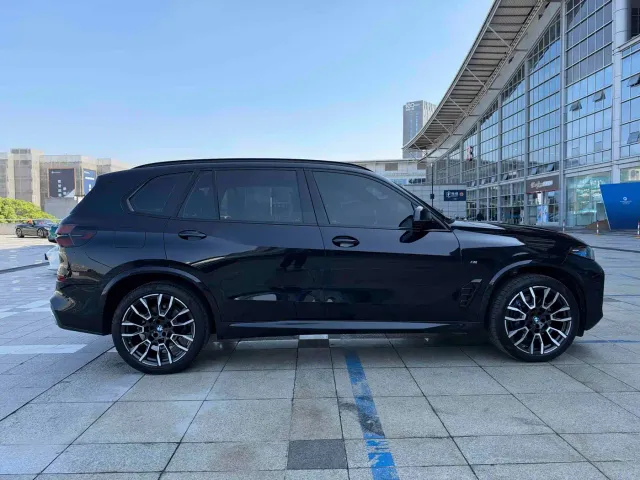 BMW X5 — Фото автомобиля 4