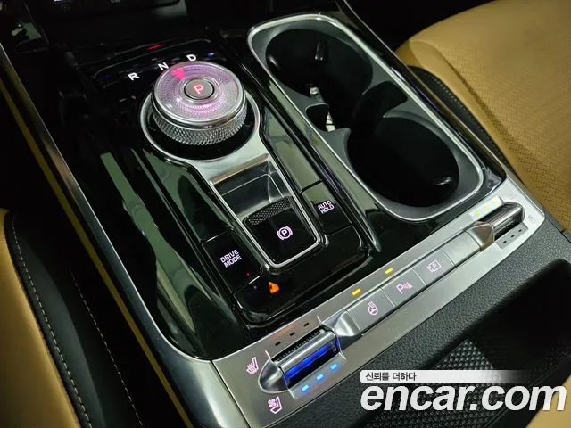 Kia Canival Carnival 4 поколение Бензин 7 мест Signature — Фото автомобиля 9
