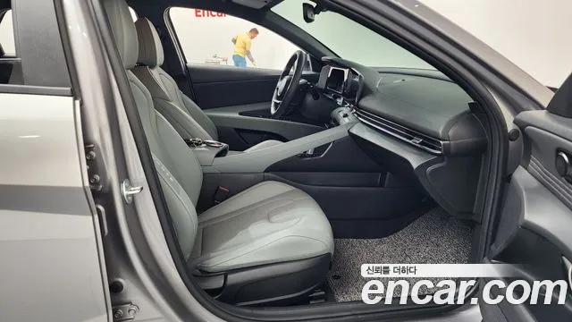 Hyundai AVANTE Новый Avante (CN7) — Фото автомобиля 25