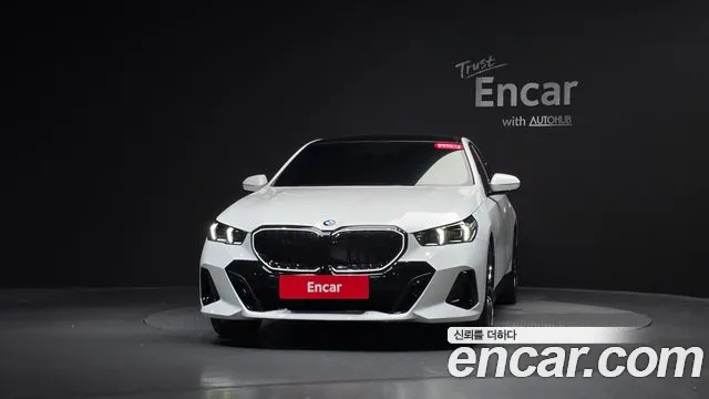 BMW 5-Series — Фото автомобиля 3