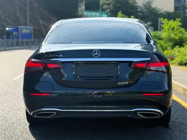 Mercedes-Benz E-Class — Фото автомобиля 7