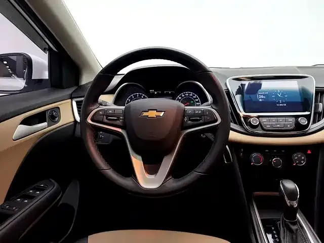 Chevrolet Monza — Фото автомобиля 6