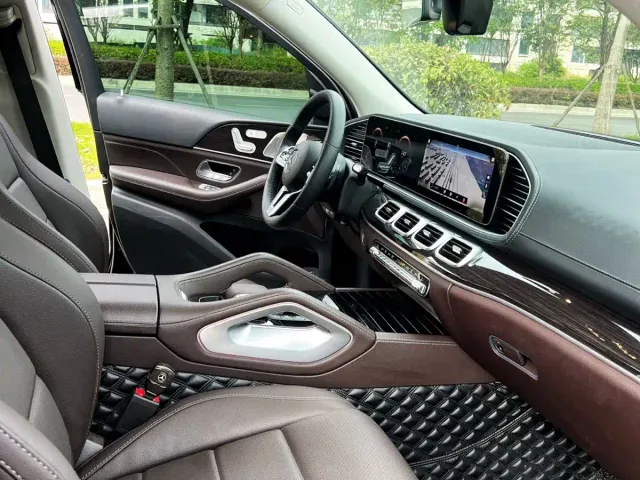 Mercedes-Benz GLE-Class — Фото автомобиля 9