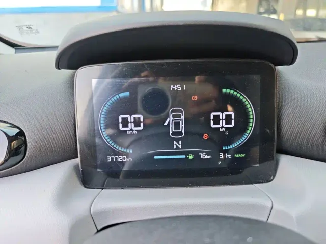Leapmotor T03 — Фото автомобиля 11