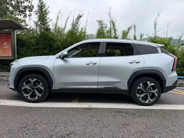 Geely Boyue L — Фото автомобиля 5
