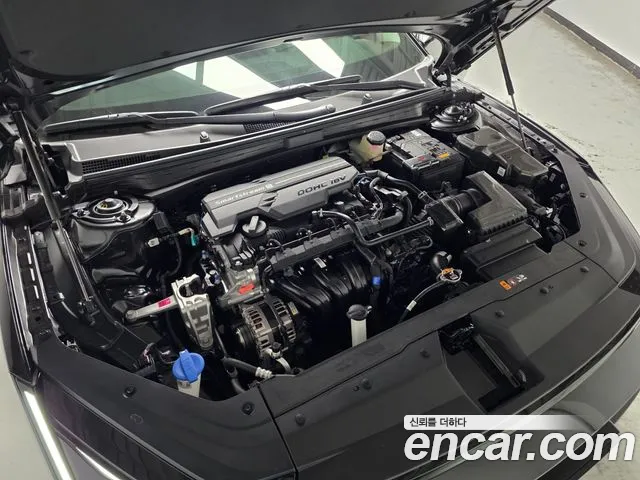 Hyundai Avante (CN8) — Фото автомобиля 8