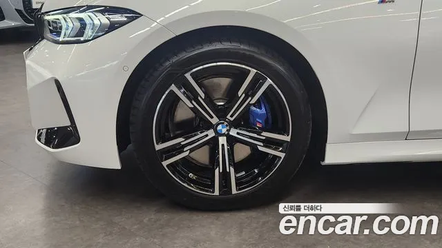 BMW 3 Series — Фото автомобиля 2