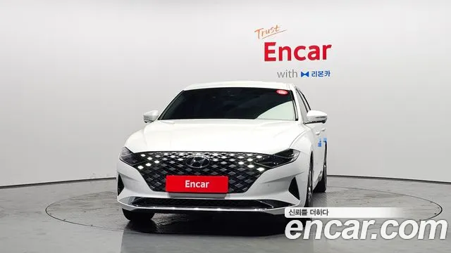 Hyundai Grandeur Новый Grandeur IG 3.0 LPi (Для проката) — Фото автомобиля 3