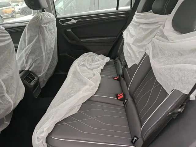 Volkswagen Tiguan L — Фото автомобиля 16