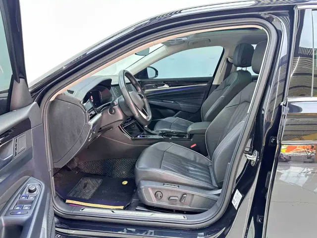 Volkswagen Passat — Фото автомобиля 11